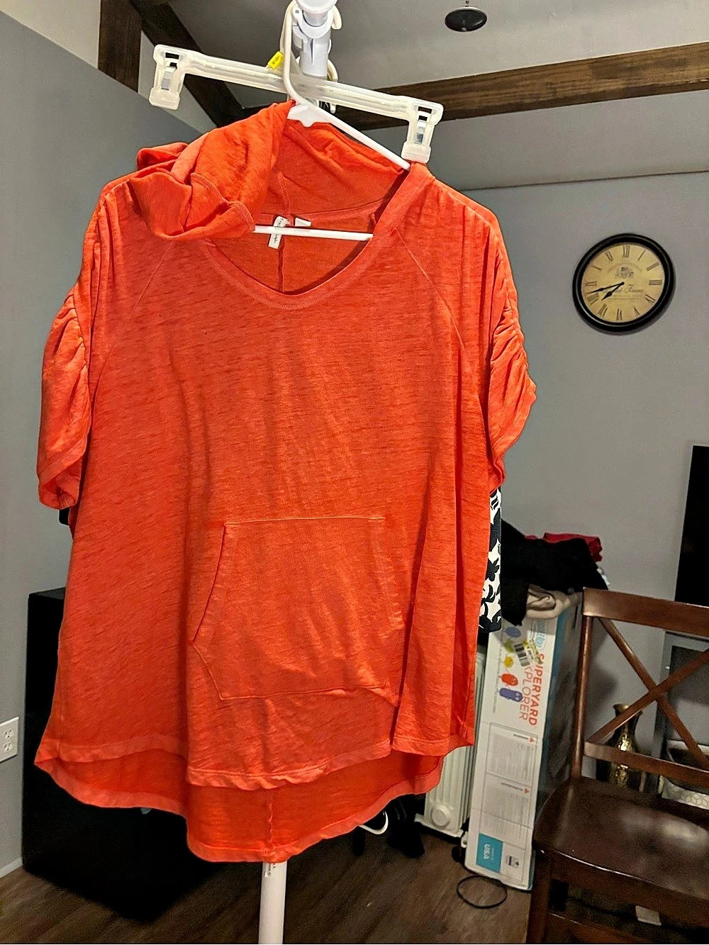 Live Well Orange Short Sleeve Hoodie Size 18/20
